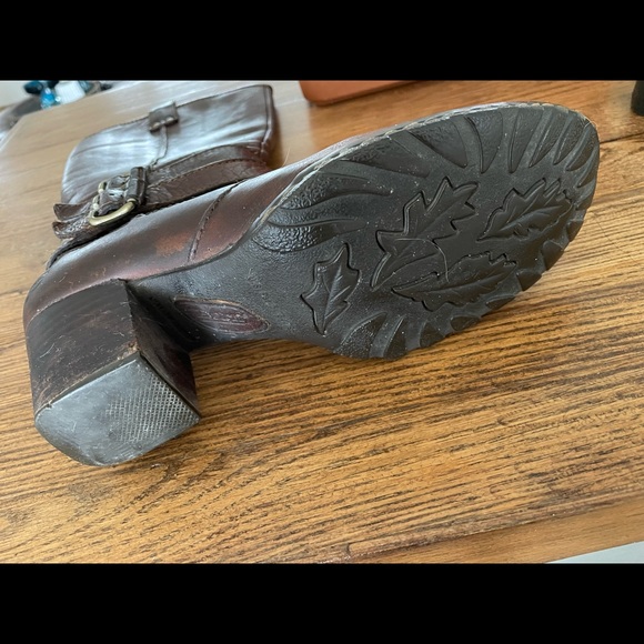 Born brown leather boots - Picture 3 of 4